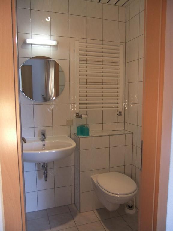Zur Edlen Krone Neuhausen  Zimmer foto